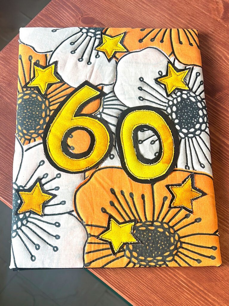 RoseMiu's House Eko-ompelimo ommeltu syntymäpäiväkortti